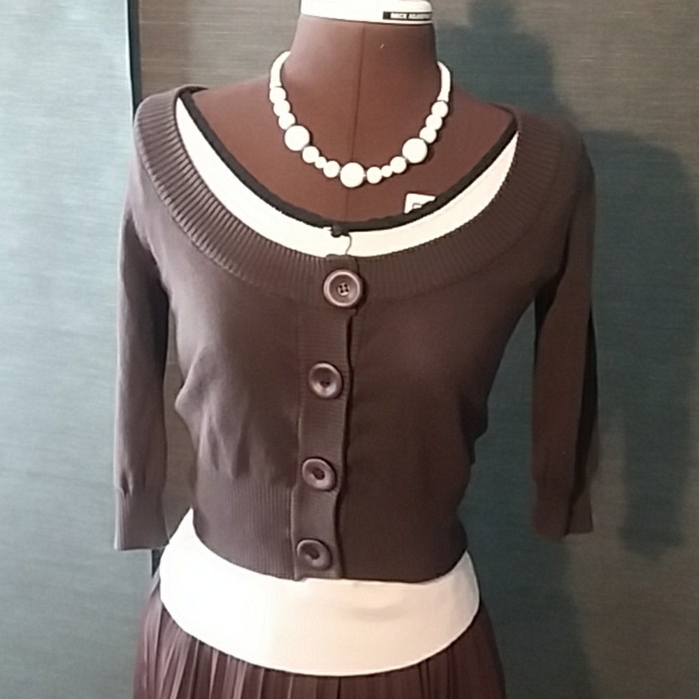 Cute cropped sweater